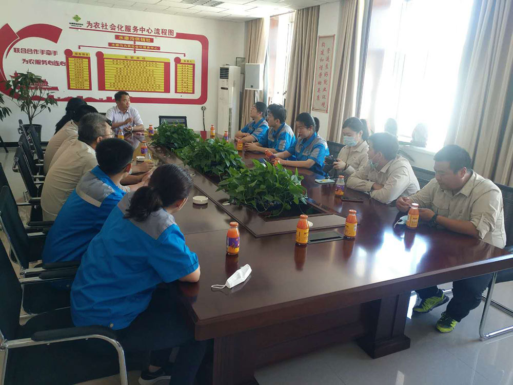 参观生态养殖公司合作单位4